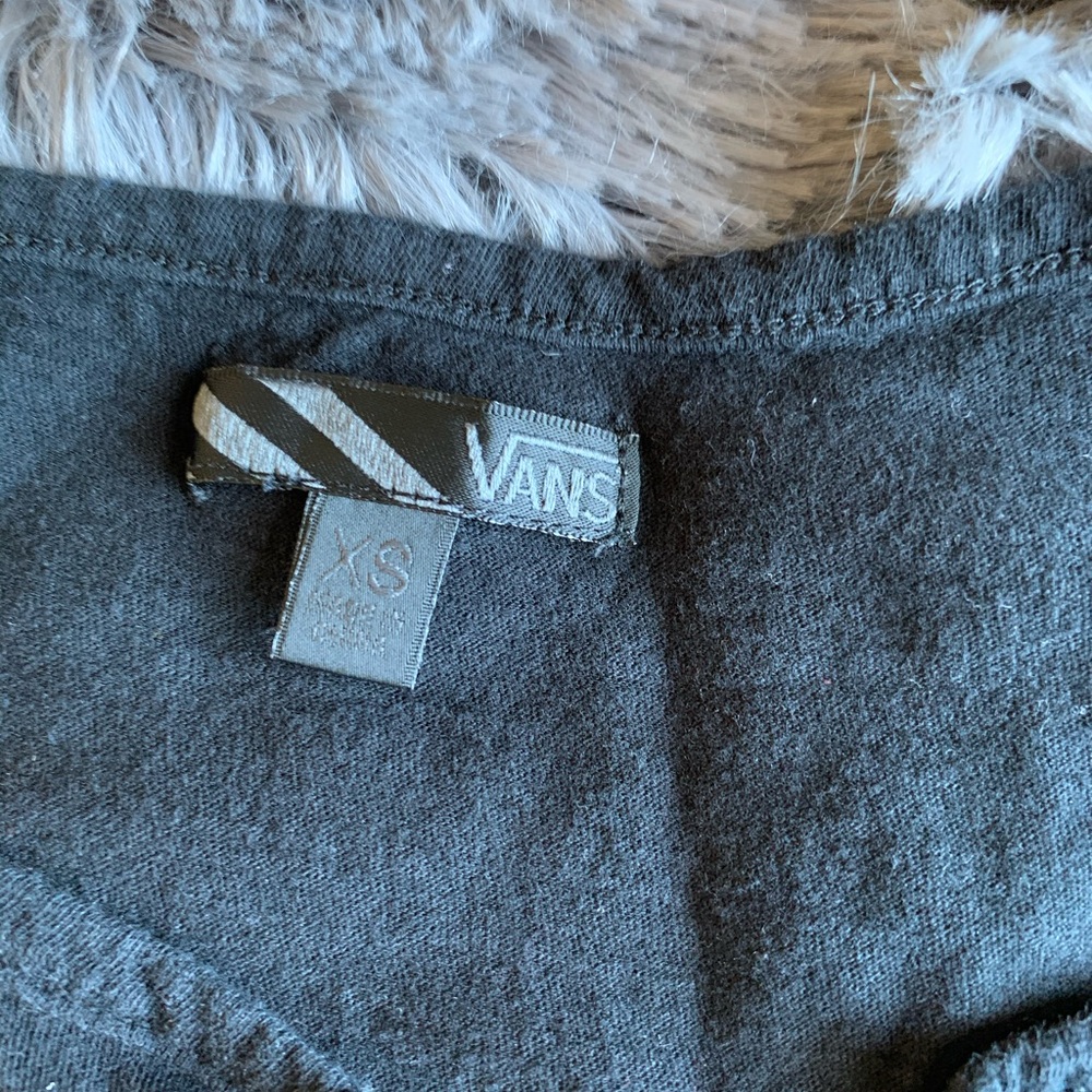 VANS top - Picture 2 of 4